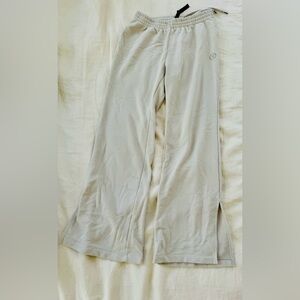 Vuori Women’s Flare Cotton Pants M Sand